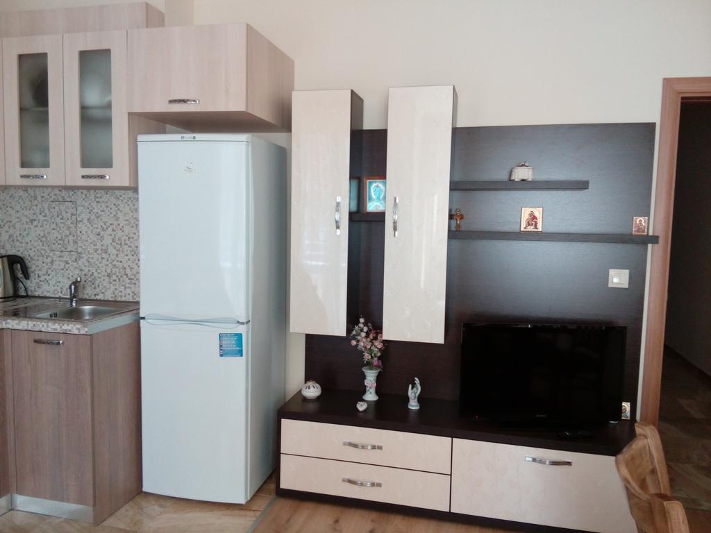 Apartment Tanita Pomorie Exterior photo