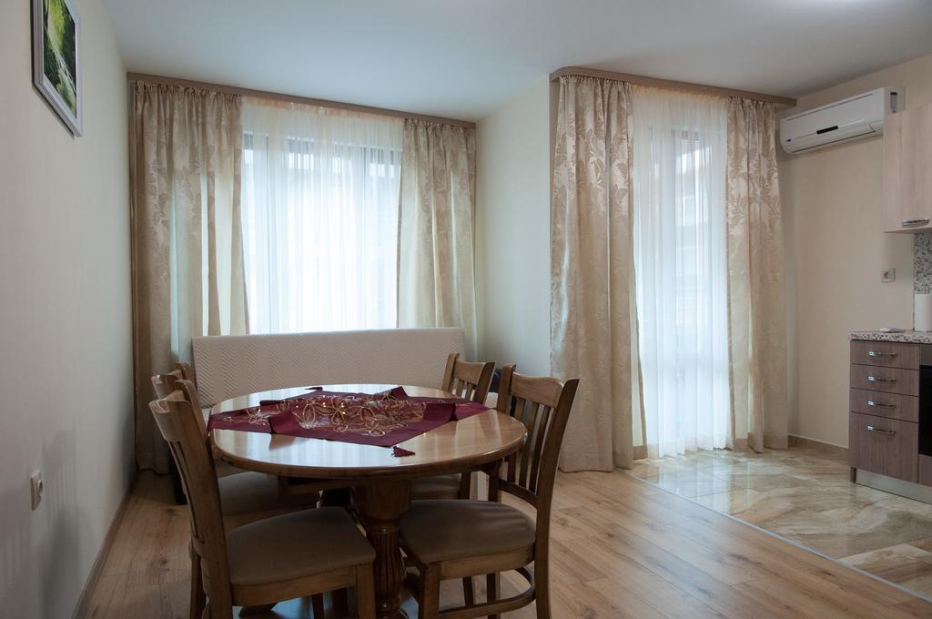 Apartment Tanita Pomorie Exterior photo